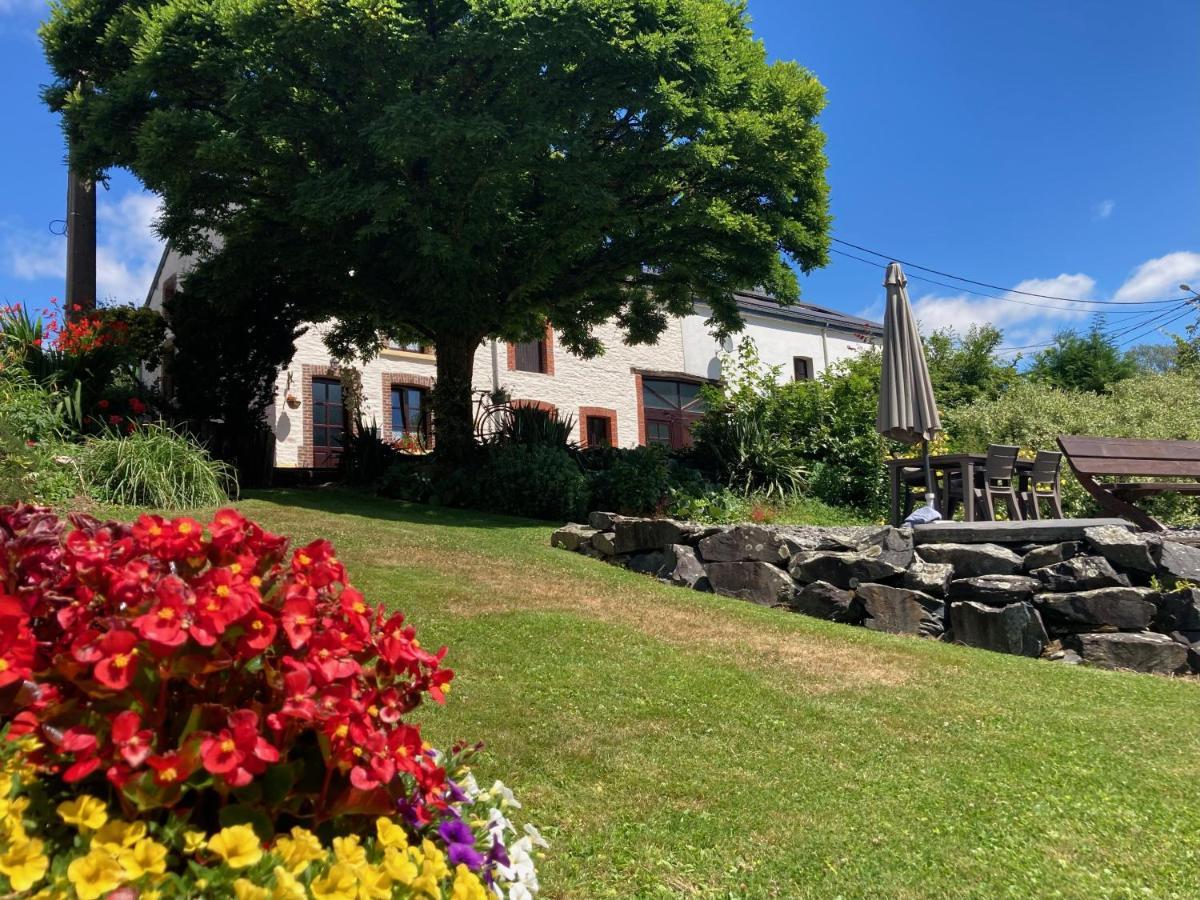 Les Demoiselles De La Semois Villa Poupehan Exterior foto